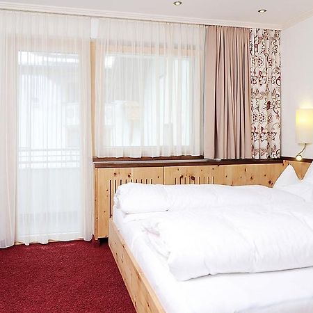 Hotel Kristall B&B 伊施格尔 外观 照片