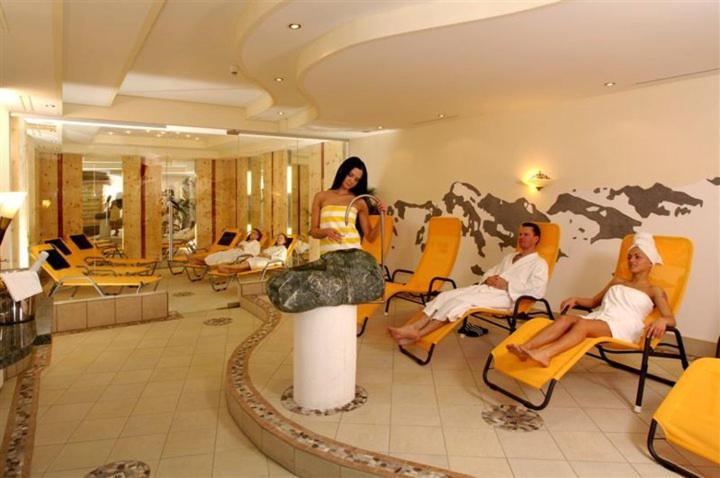 Hotel Kristall B&B 伊施格尔 外观 照片