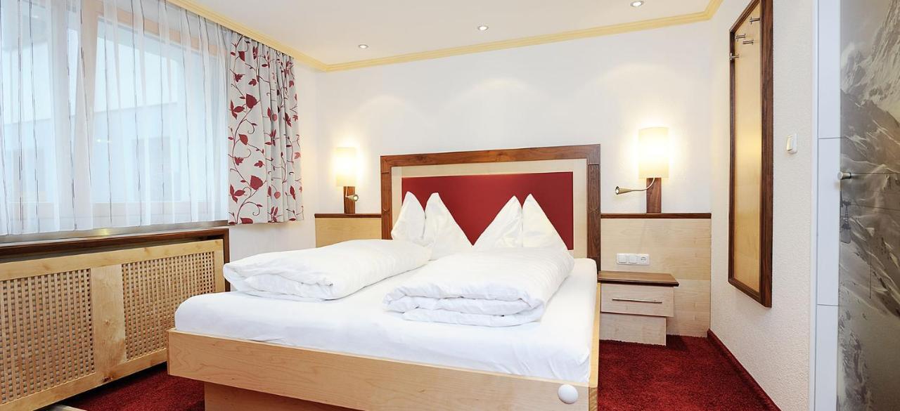 Hotel Kristall B&B 伊施格尔 外观 照片