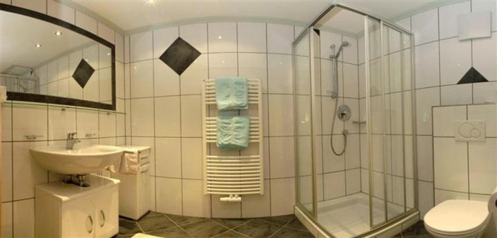 Hotel Kristall B&B 伊施格尔 外观 照片