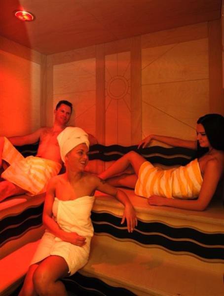 Hotel Kristall B&B 伊施格尔 外观 照片
